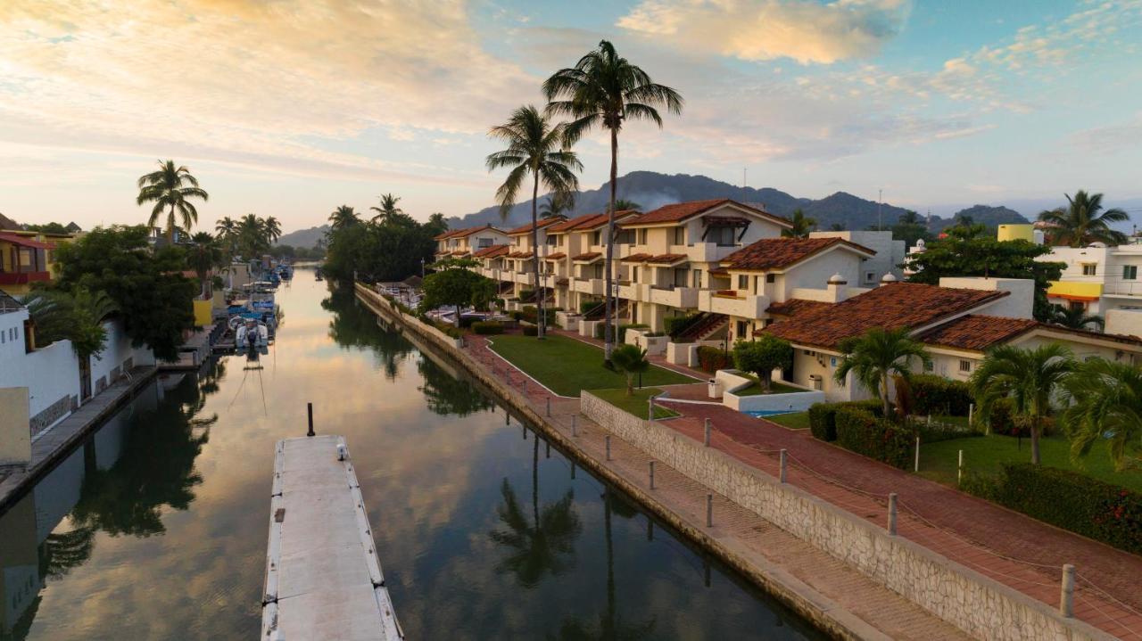 Cabo Blanco Hotel And Marina Barra de Navidad Kültér fotó