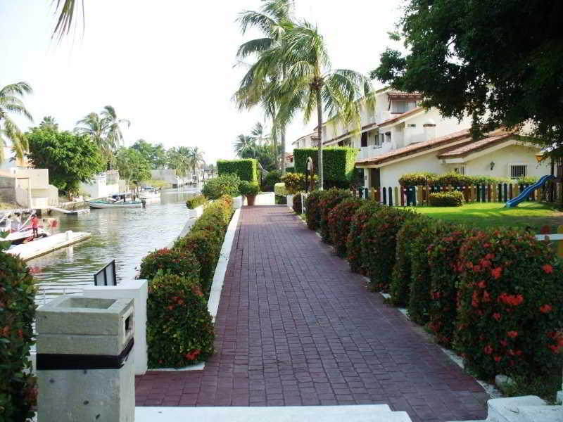 Cabo Blanco Hotel And Marina Barra de Navidad Kültér fotó